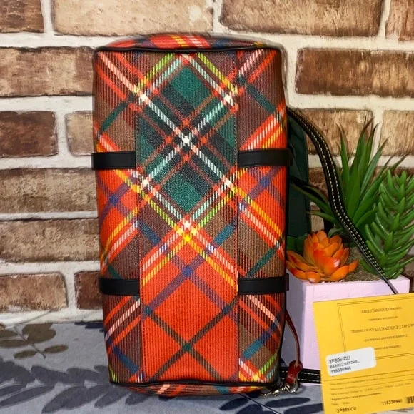 Dooney & Bourke barrel satchel and matching coin purse - Picture 10 of 13